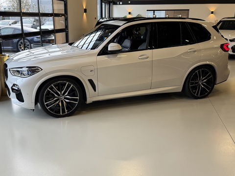 BMW X5 45e 394PK X-drive / M-sport / 22" / Harman Kardon / Laser