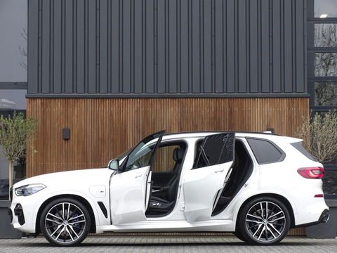 BMW X5 45e 394PK X-drive / M-sport / 22" / Harman Kardon / Laser