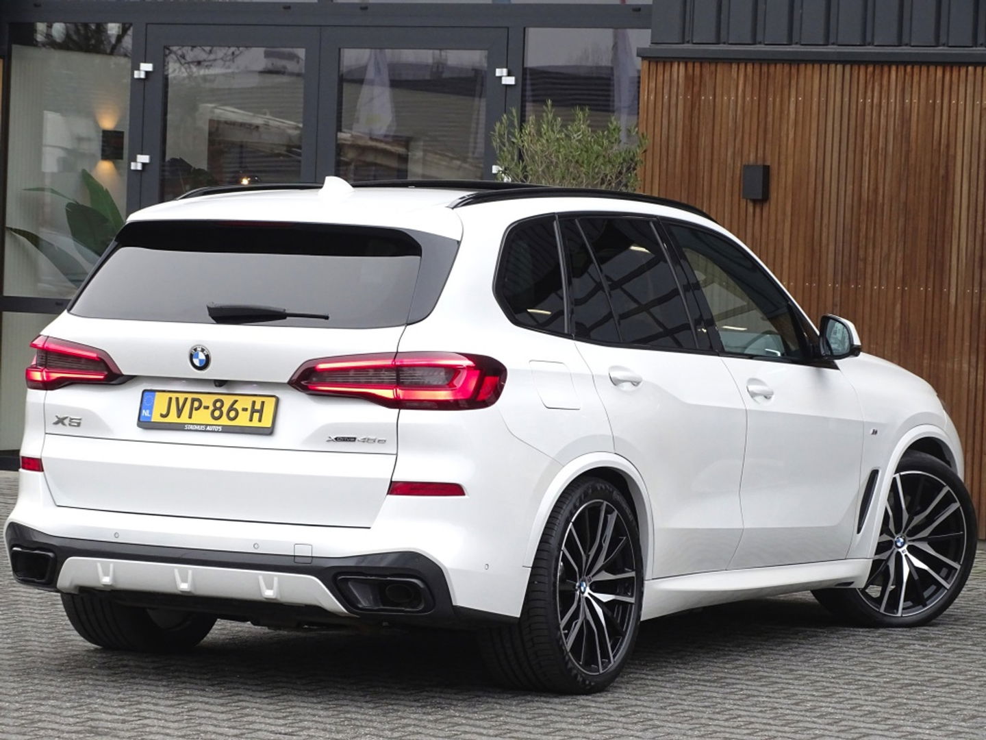 BMW X5 45e 394PK X-drive / M-sport / 22" / Harman Kardon / Laser