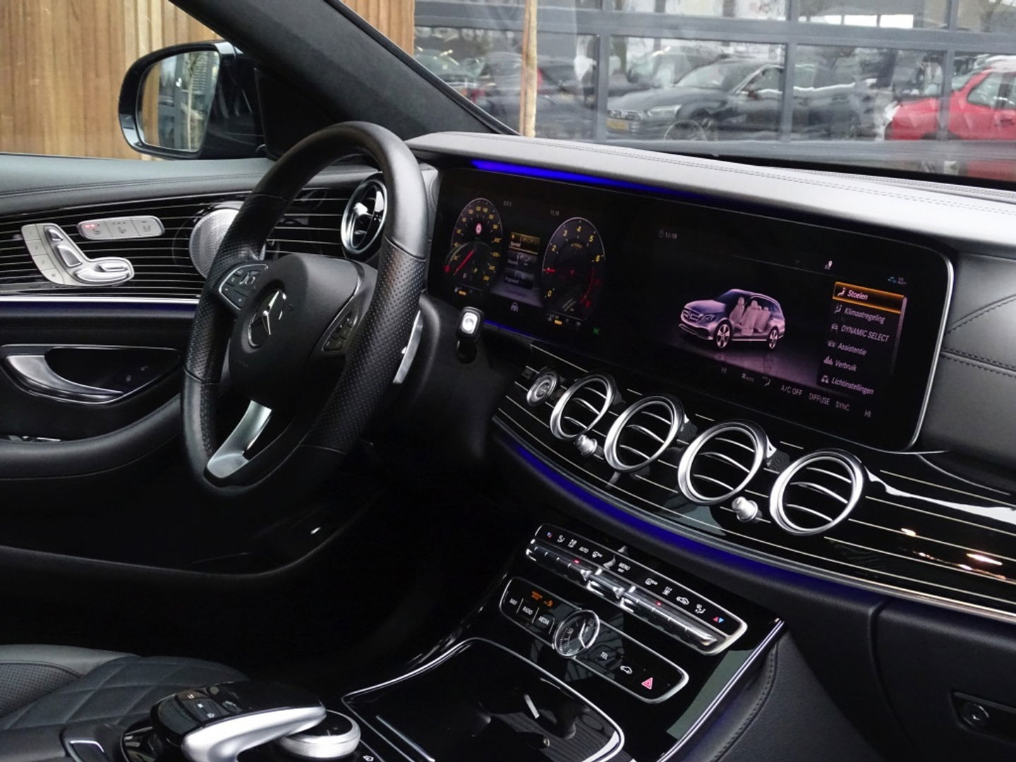 Mercedes-Benz E-Klasse Estate 400 334PK V6T 4Matic / Designo / alcantara / Burmester / 360°