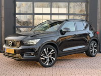 Volvo XC40 - 1.5 T5 Recharge R-Design | LED | Trekhaak | Pano | Stoelverwarming voor & achter | Stuurverwarming | BLIS | Xenium | IntelliSafe | Vol |