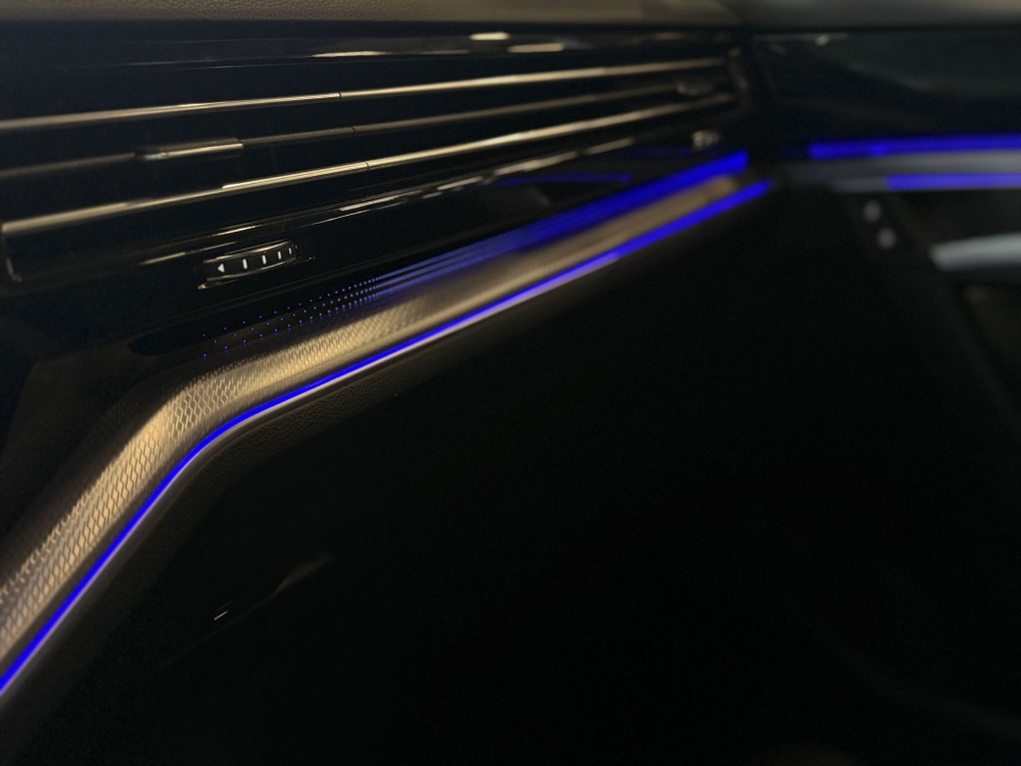 Volkswagen Touareg R 3.0 V6 462PK eHybrid 4Motion / R-Line / IQ-Light