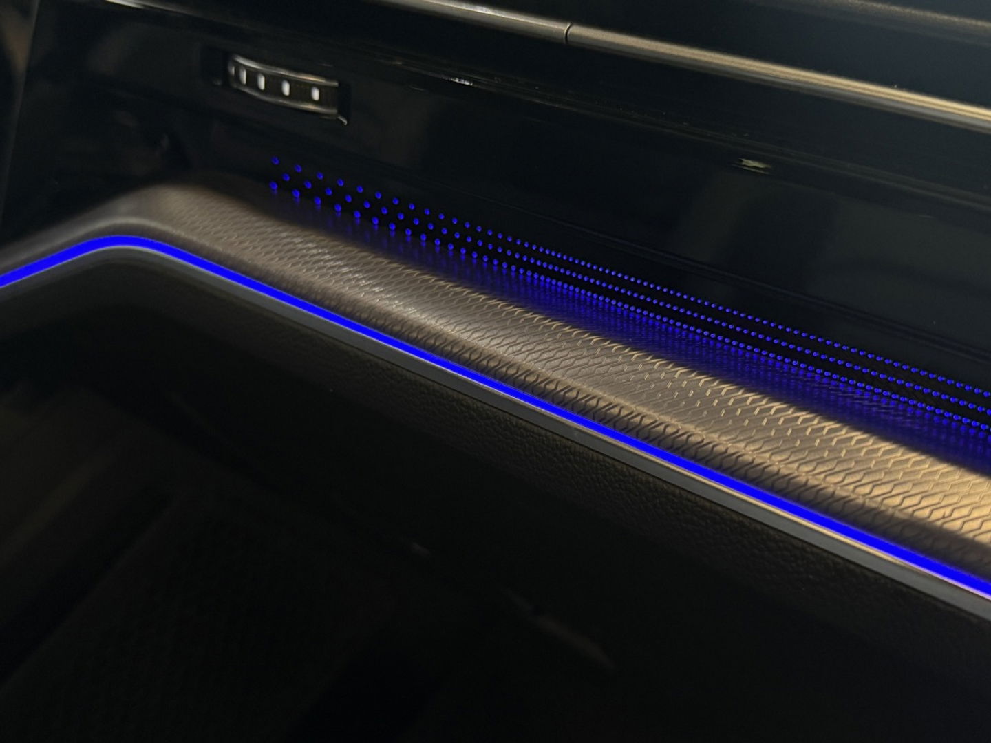 Volkswagen Touareg R 3.0 V6 462PK eHybrid 4Motion / R-Line / IQ-Light