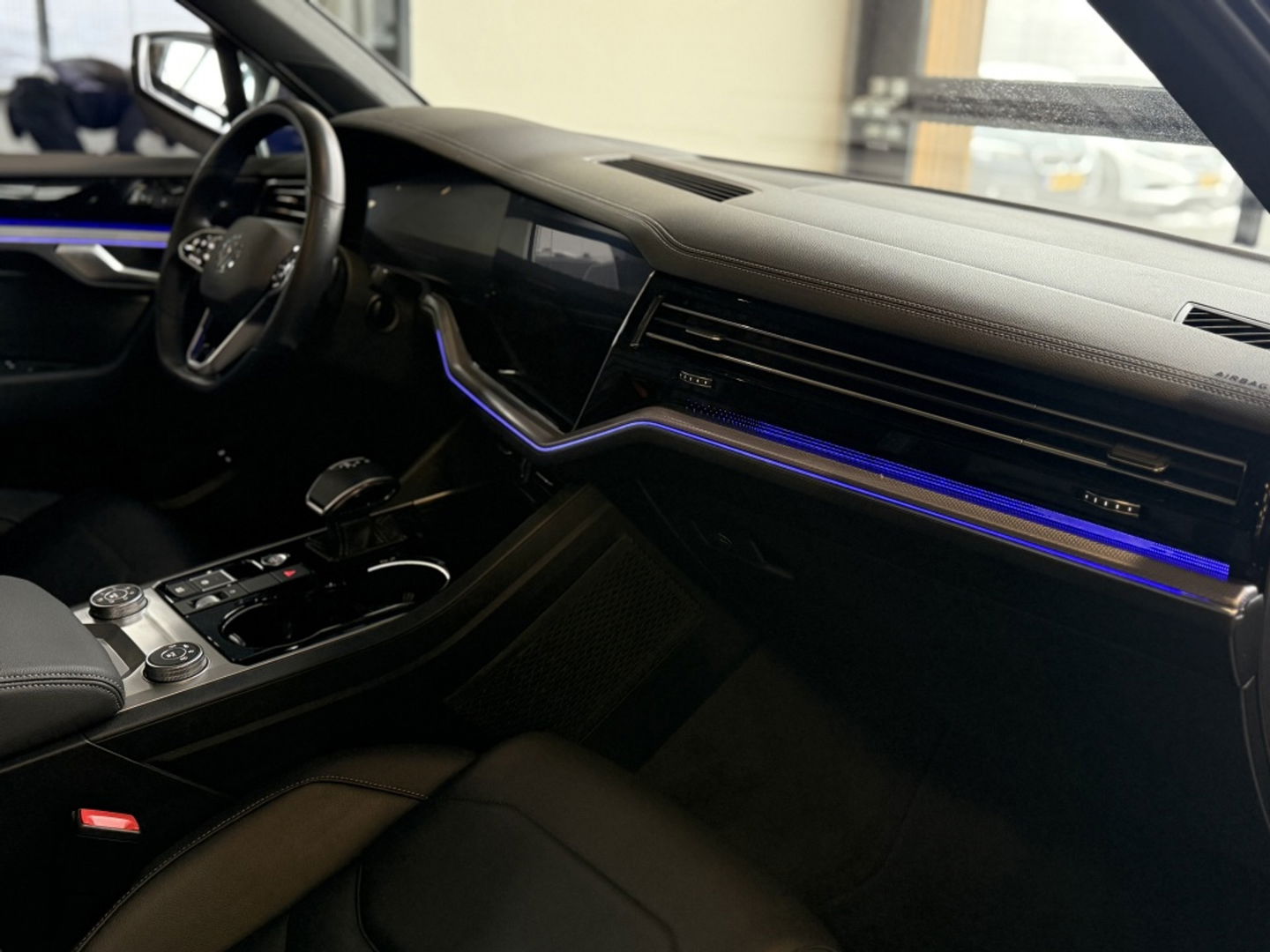 Volkswagen Touareg R 3.0 V6 462PK eHybrid 4Motion / R-Line / IQ-Light