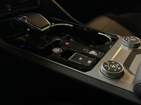 Volkswagen Touareg R 3.0 V6 462PK eHybrid 4Motion / R-Line / IQ-Light