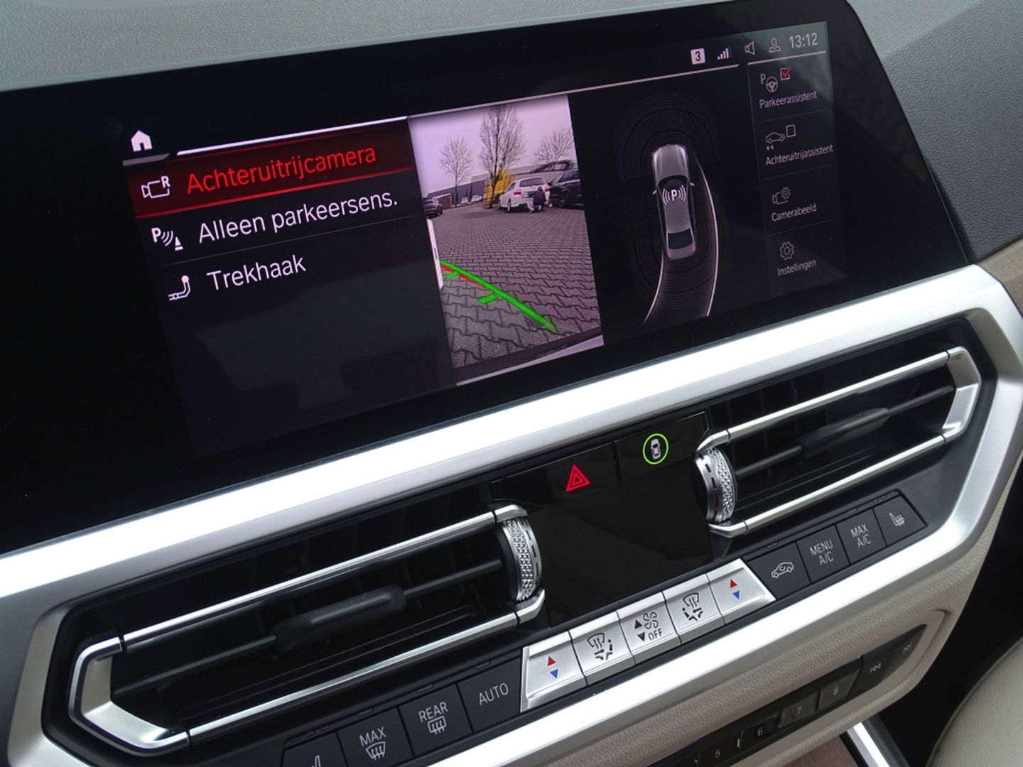 BMW 3-serie 330e 292PK M-Sport / laser / ACC / trekhaak / head-up