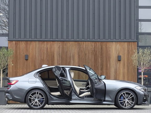 BMW 3-serie 330e 292PK M-Sport / laser / ACC / trekhaak / head-up