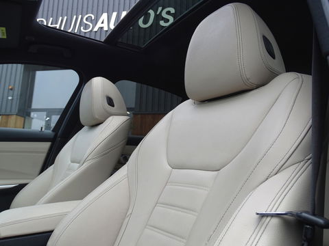 BMW 3-serie 330e 292PK M-Sport / laser / ACC / trekhaak / head-up