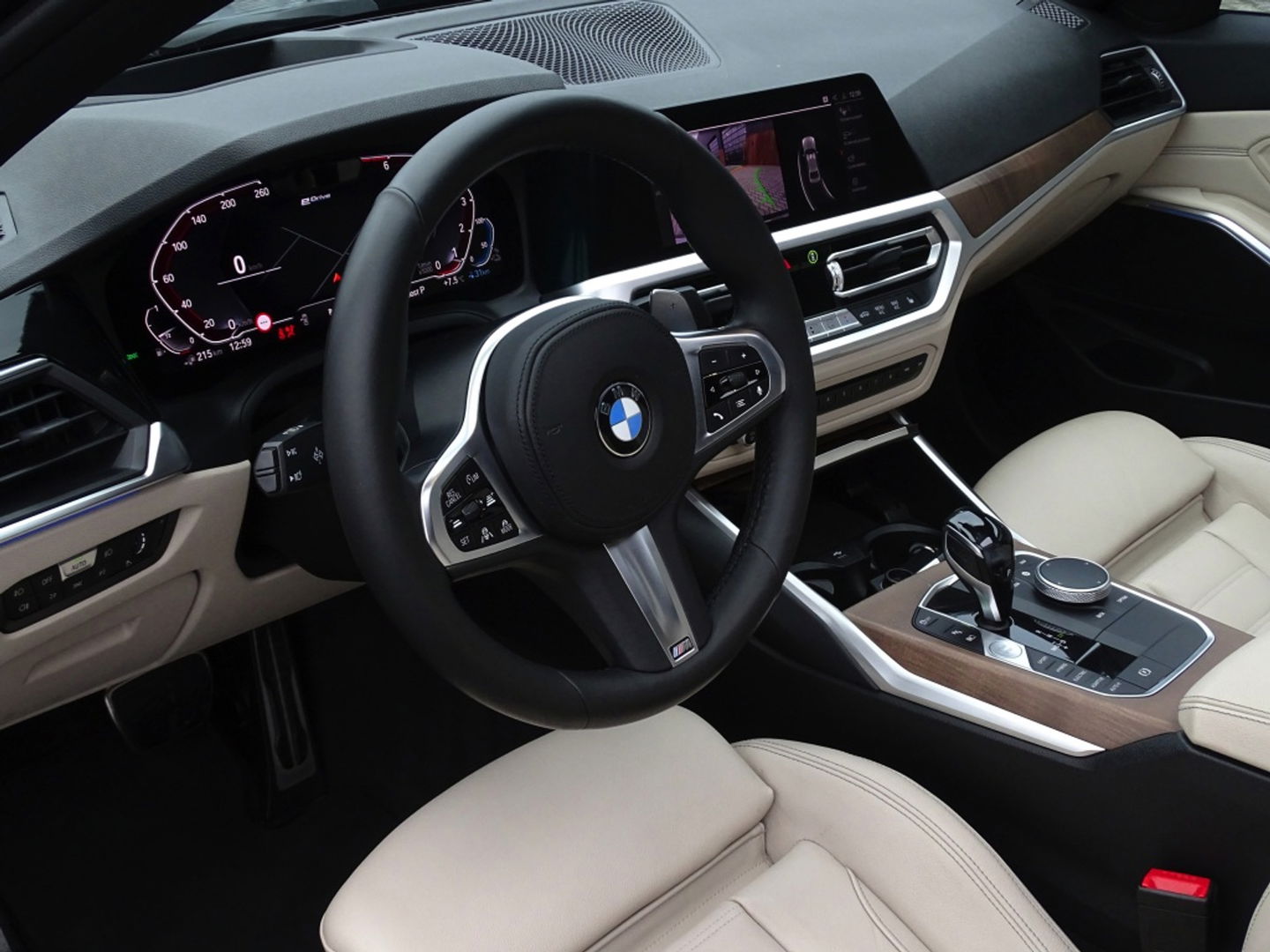 BMW 3-serie 330e 292PK M-Sport / laser / ACC / trekhaak / head-up
