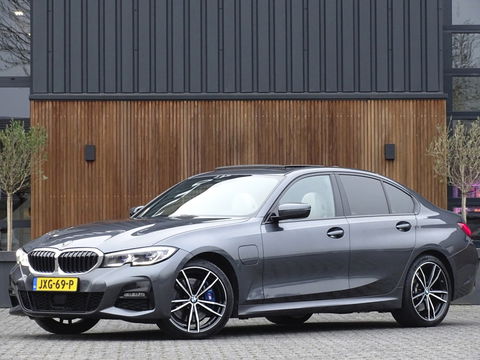 BMW 3-serie 330e 292PK M-Sport / laser / ACC / trekhaak / head-up