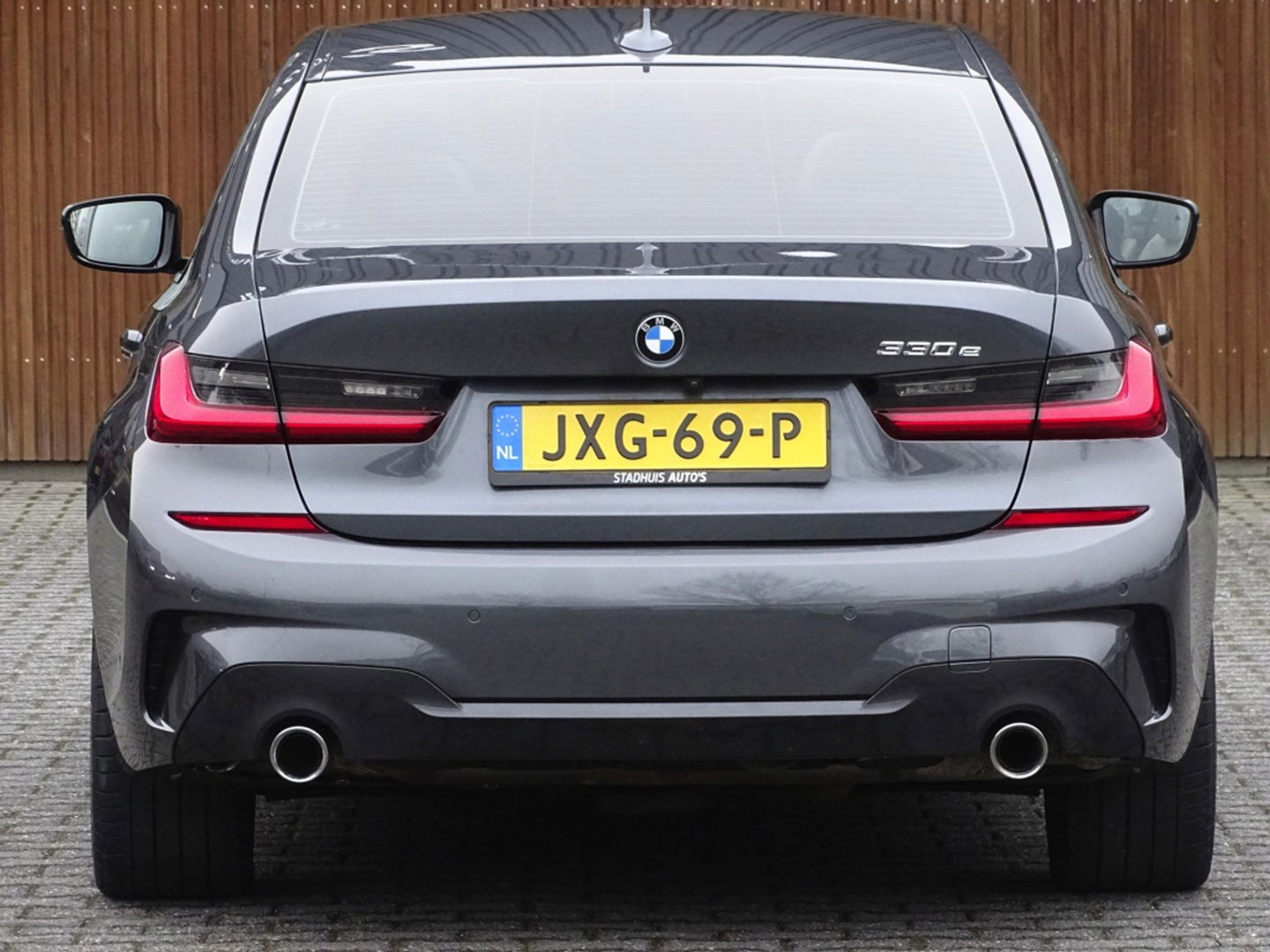 BMW 3-serie 330e 292PK M-Sport / laser / ACC / trekhaak / head-up