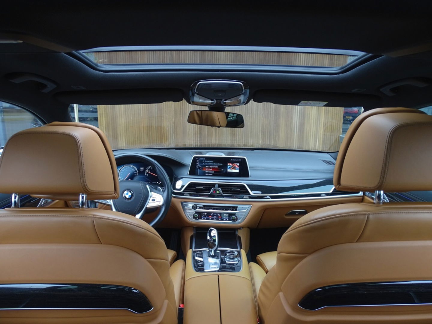 BMW 7 Serie 750Li LANG V8 449PK xDr. High Exec / M-Individual / Bowers & Wil