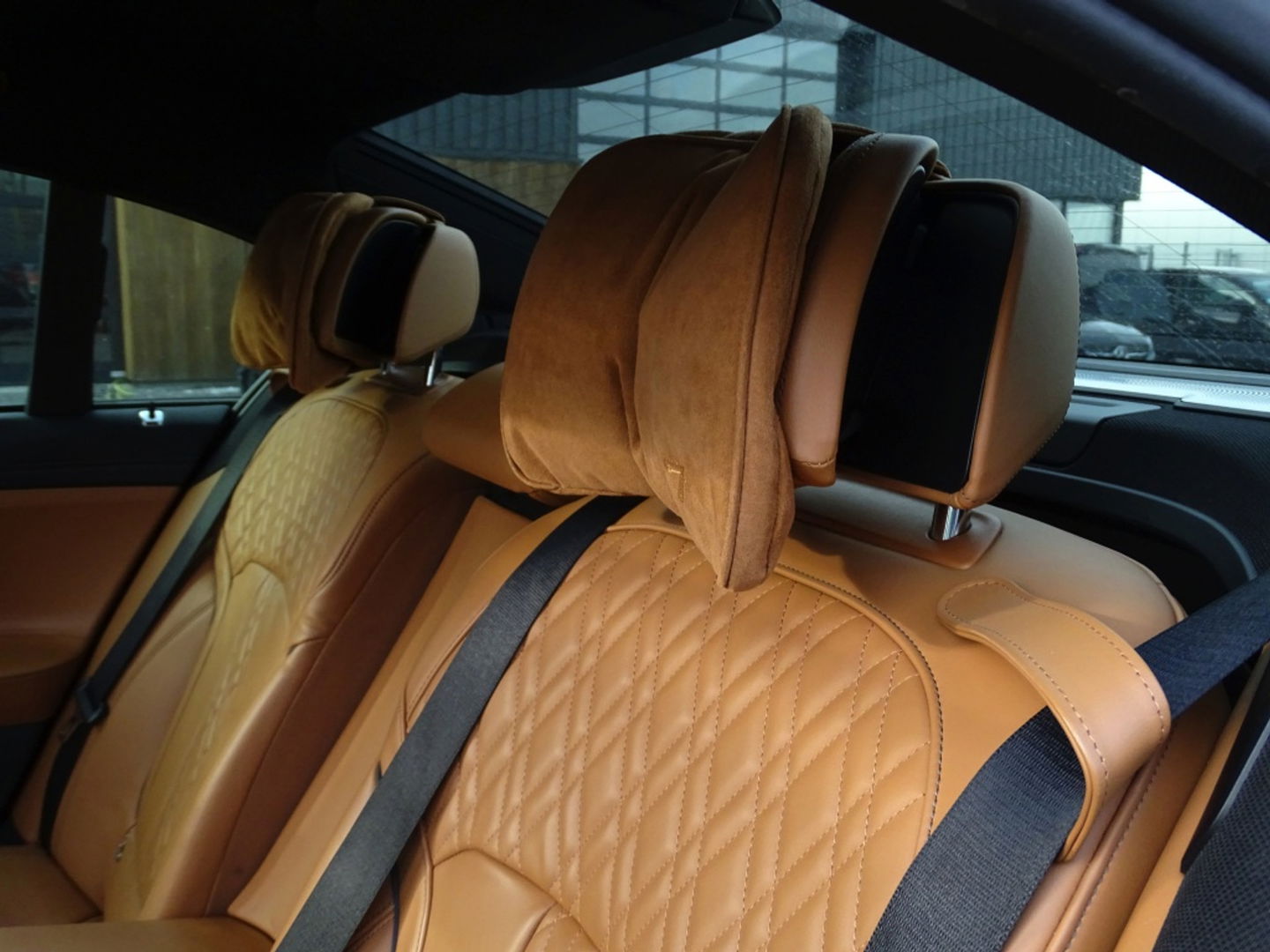 BMW 7 Serie 750Li LANG V8 449PK xDr. High Exec / M-Individual / Bowers & Wil