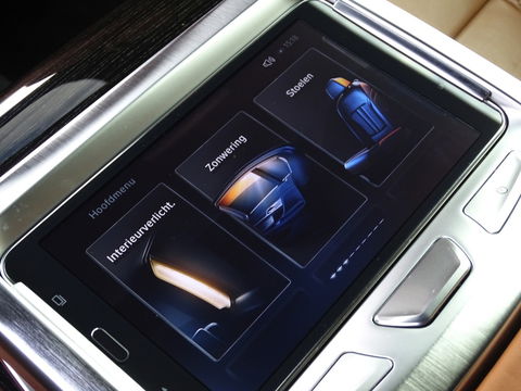 BMW 7 Serie 750Li LANG V8 449PK xDr. High Exec / M-Individual / Bowers & Wil