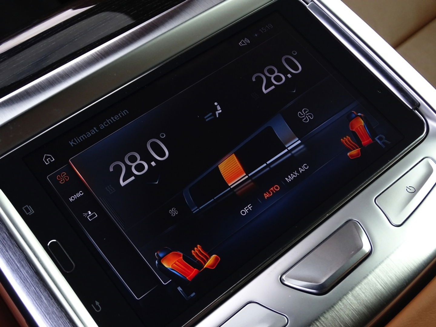 BMW 7 Serie 750Li LANG V8 449PK xDr. High Exec / M-Individual / Bowers & Wil