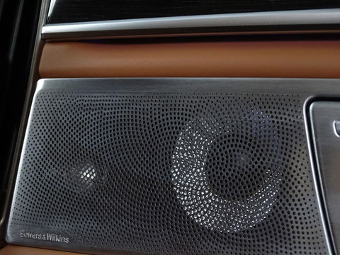 BMW 7 Serie 750Li LANG V8 449PK xDr. High Exec / M-Individual / Bowers & Wil