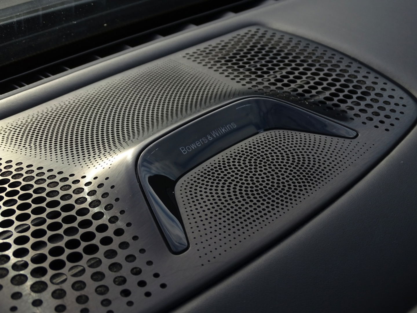 BMW 7 Serie 750Li LANG V8 449PK xDr. High Exec / M-Individual / Bowers & Wil