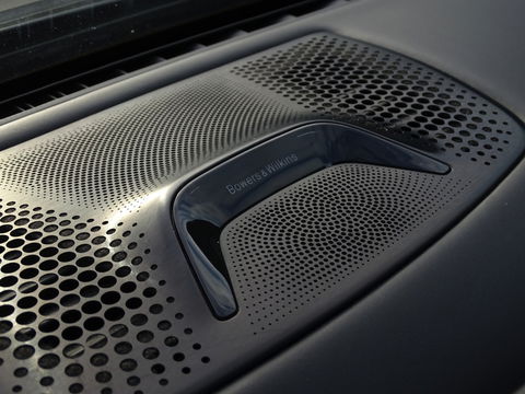 BMW 7 Serie 750Li LANG V8 449PK xDr. High Exec / M-Individual / Bowers & Wil