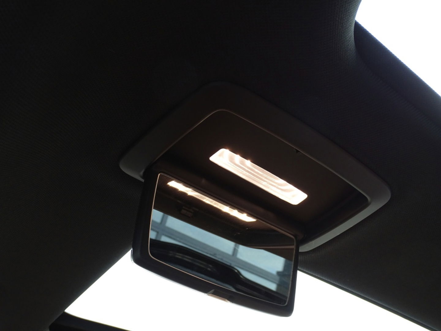 BMW 7 Serie 750Li LANG V8 449PK xDr. High Exec / M-Individual / Bowers & Wil