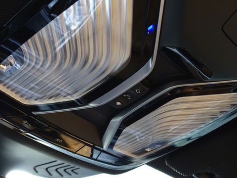 BMW 7 Serie 750Li LANG V8 449PK xDr. High Exec / M-Individual / Bowers & Wil