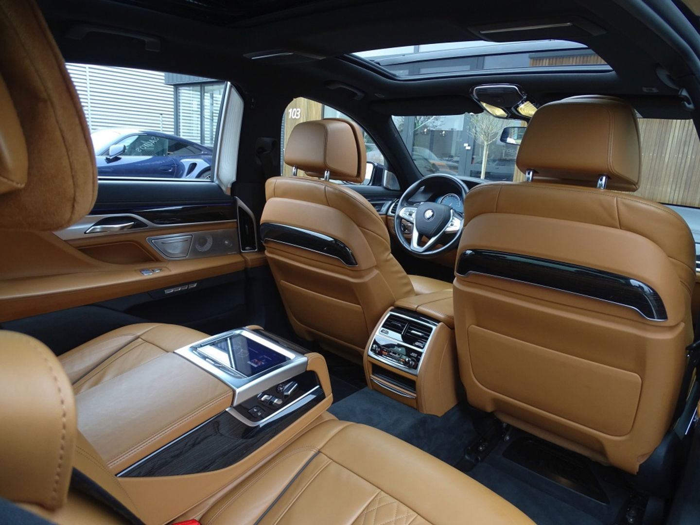 BMW 7 Serie 750Li LANG V8 449PK xDr. High Exec / M-Individual / Bowers & Wil