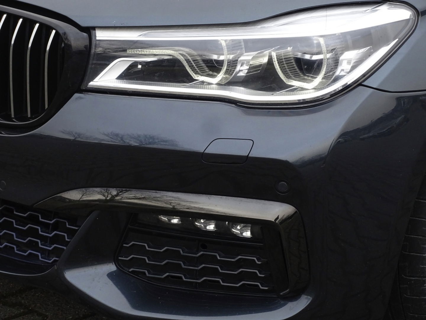 BMW 7 Serie 750Li LANG V8 449PK xDr. High Exec / M-Individual / Bowers & Wil