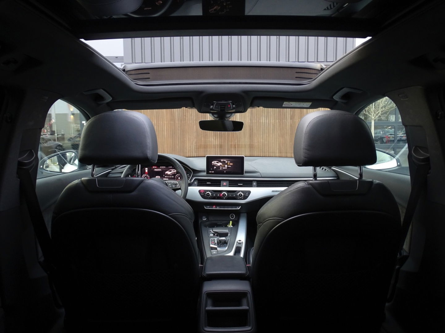 Audi A4 Avant 2.0 TFSI 252 pk Quattro / ProLine / S-Edition / panoramadak / LE