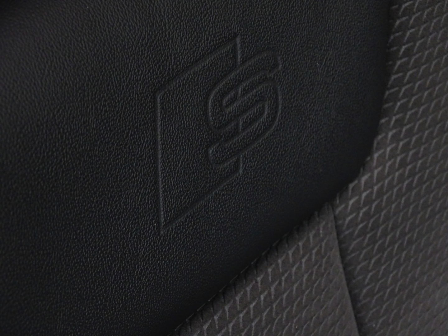 Audi A4 Avant 2.0 TFSI 252 pk Quattro / ProLine / S-Edition / panoramadak / LE