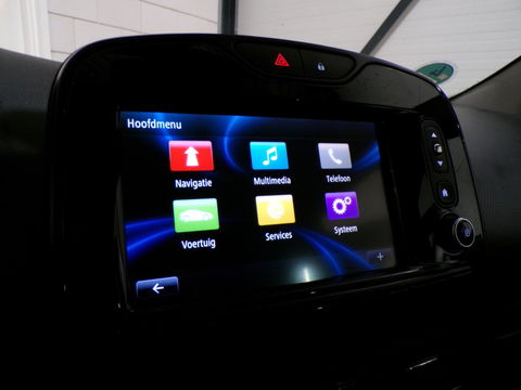 Renault Clio Estate 1.5 dCi ECO Night&Day "Origineel NL!" Bluetooth Navigatie Winterbanden Camera Parkeersensoren Airco Keyless