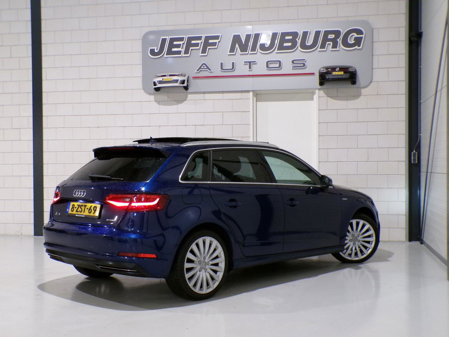 Audi A3 Sportback 1.4 e-tron PHEV Pro Line plus "Origineel NL!" 2x S-Line Panoramadak Xenon-LED Parkeersensoren Keyless Bluetooth