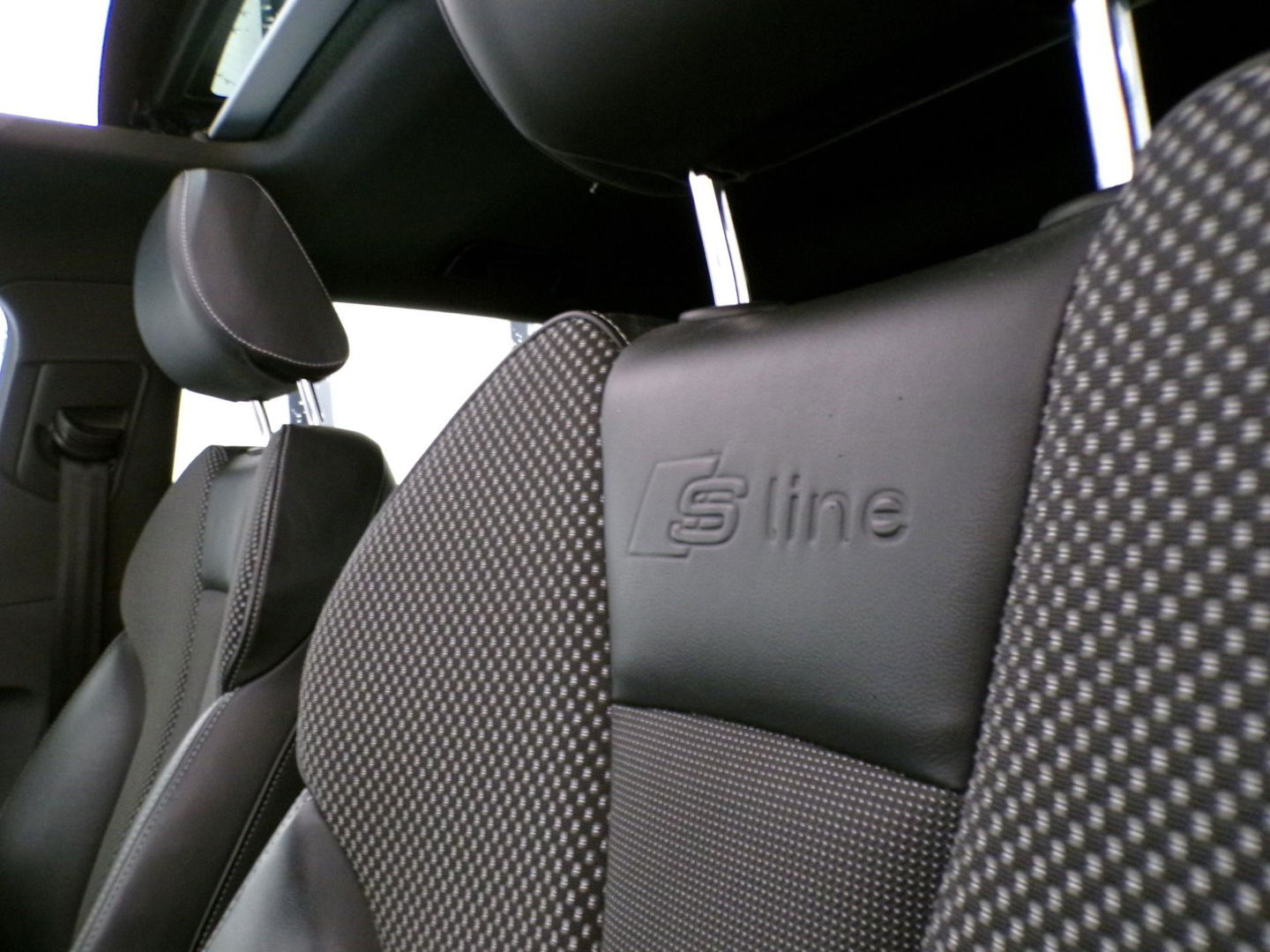 Audi A3 Sportback 1.4 e-tron PHEV Pro Line plus "Origineel NL!" 2x S-Line Panoramadak Xenon-LED Parkeersensoren Keyless Bluetooth