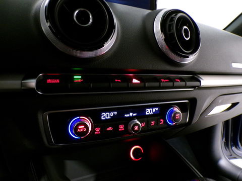 Audi A3 Sportback 1.4 e-tron PHEV Pro Line plus "Origineel NL!" 2x S-Line Panoramadak Xenon-LED Parkeersensoren Keyless Bluetooth