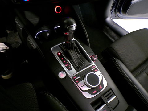 Audi A3 Sportback 1.4 e-tron PHEV Pro Line plus "Origineel NL!" 2x S-Line Panoramadak Xenon-LED Parkeersensoren Keyless Bluetooth