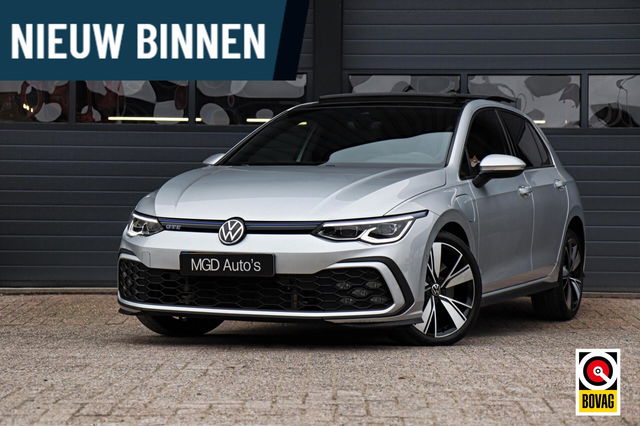 Volkswagen Golf - 1.4 eHybrid GTE /IQ-LIGHT/PANODAK/STOEL+STUURVERW./KEYLESS/CAMERA/CARPLAY/ACC!
