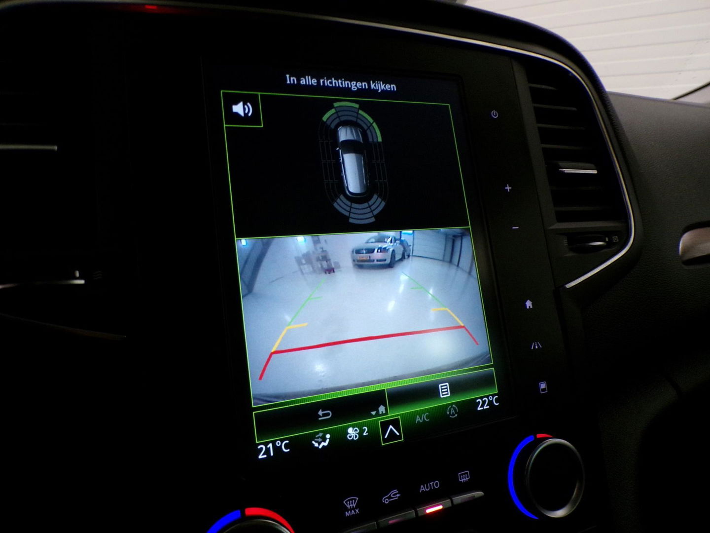 Renault Mégane Estate 1.2 TCe Série Signature Exclusiv "Origineel NL!" Draadloos apple-Carplay! Bose Leer Panoramadak Led-koplamp