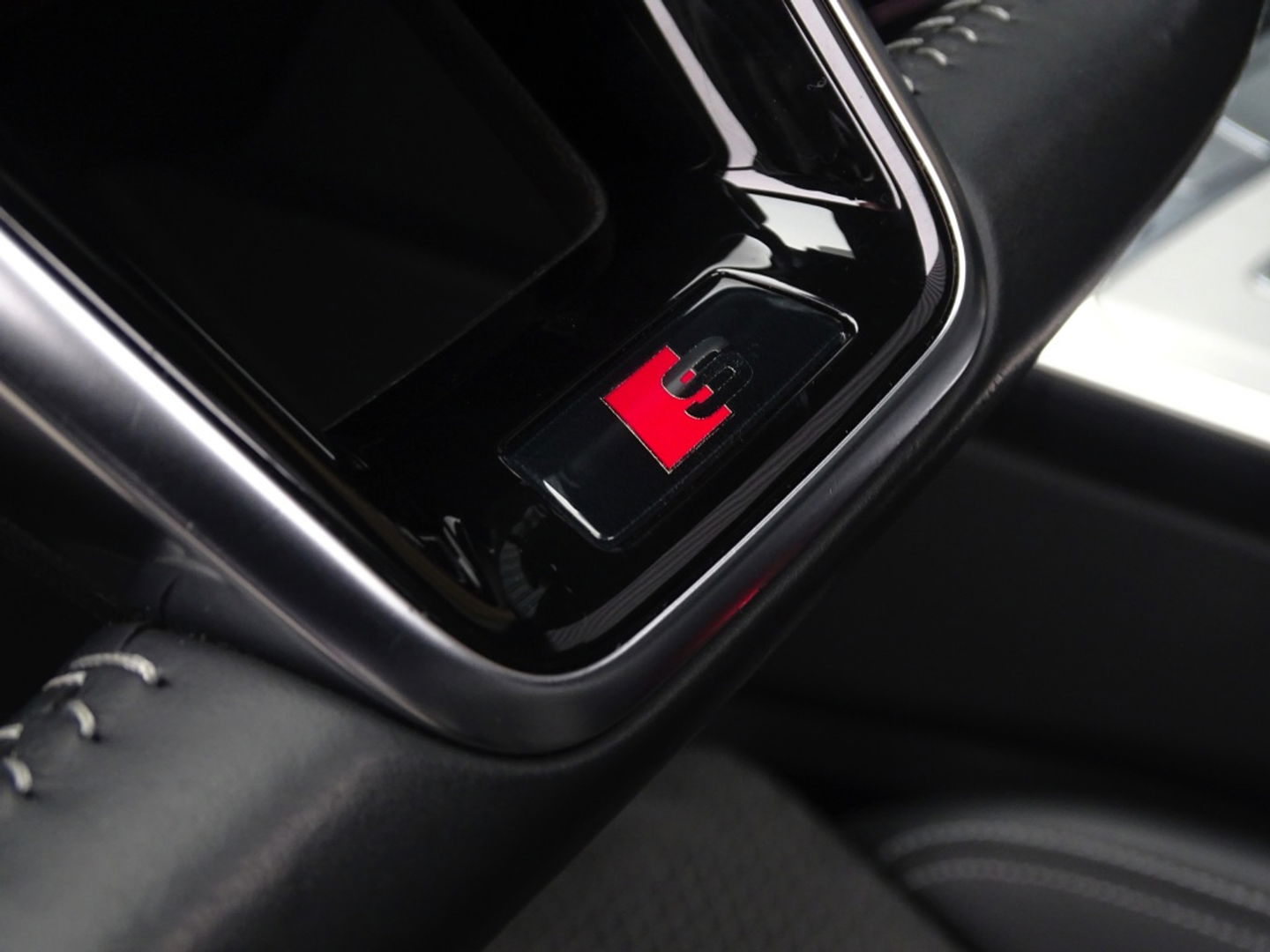 Audi A6 55 TFSIe 367PK Quattro / S-Edition / ACC / LED