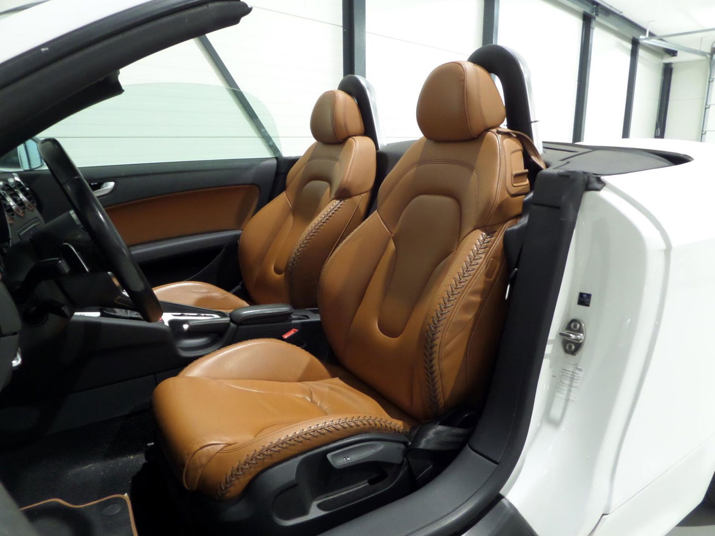 Audi TT Roadster 2.0 TTS Quattro 272PK "Origineel NL!" Cognac Baseball Leer I Automaat Stoelverwarming Bose Xenon-LED Bluetooth