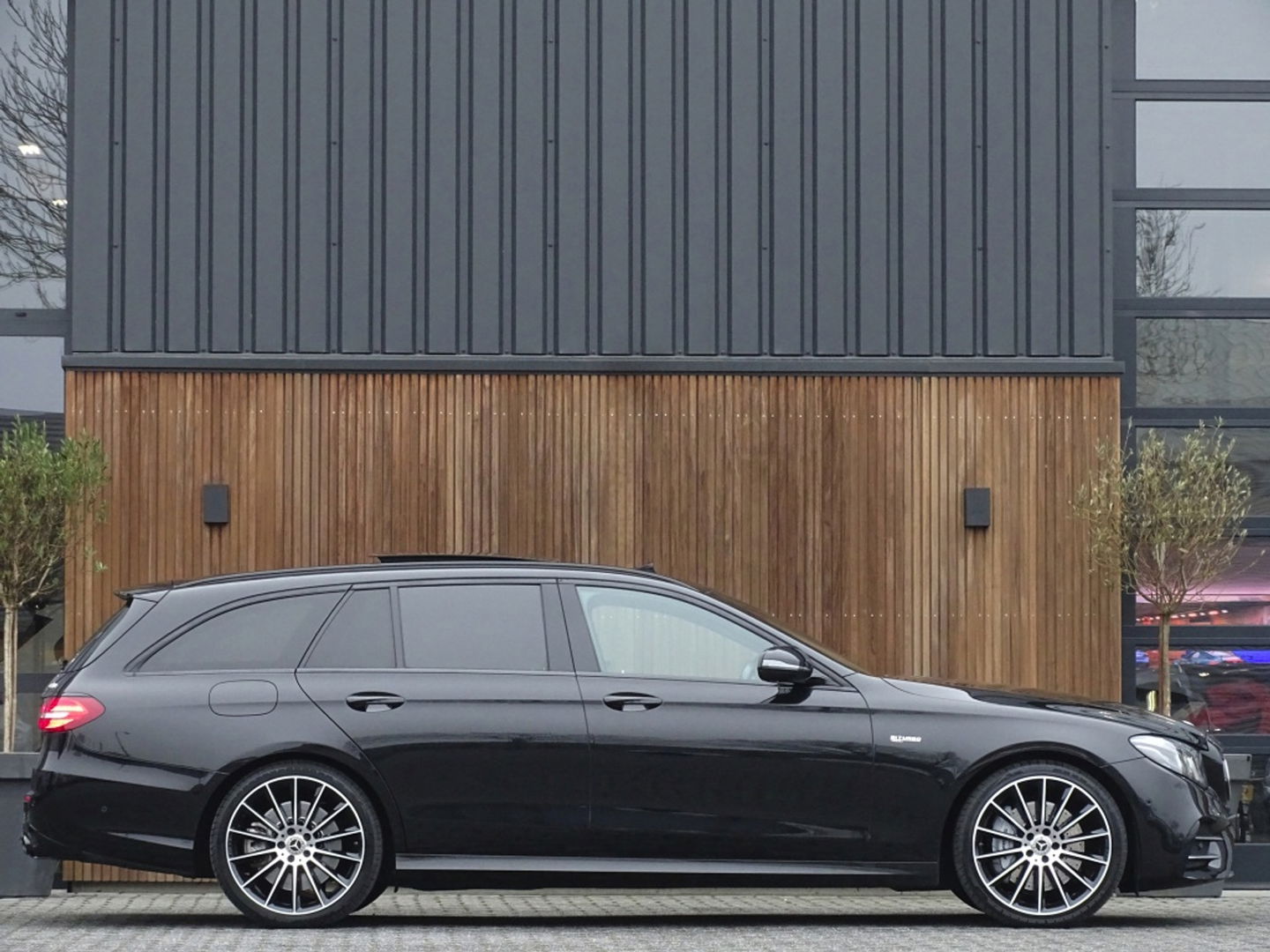 Mercedes-Benz E-Klasse Estate AMG E43 4-Matic 402PK / Pr. Pl. / Burmeister / LED