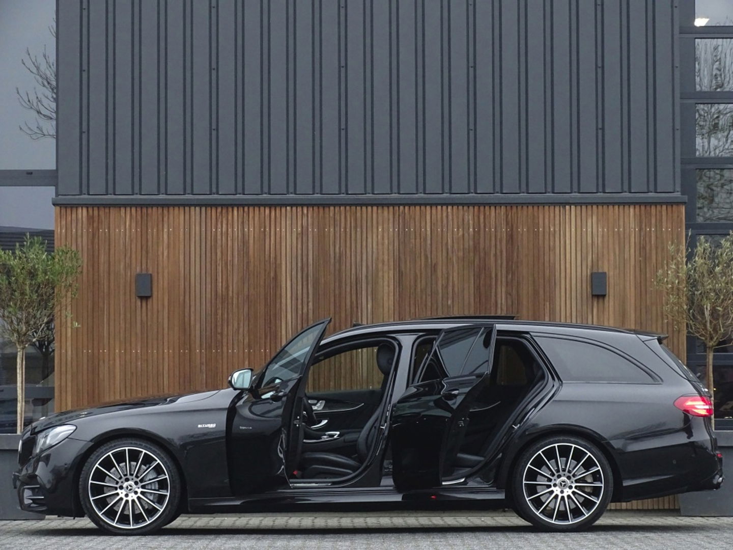 Mercedes-Benz E-Klasse Estate AMG E43 4-Matic 402PK / Pr. Pl. / Burmeister / LED