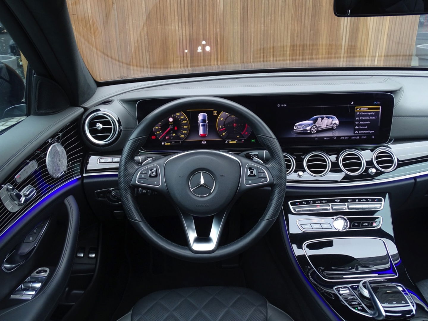 Mercedes-Benz E-Klasse Estate 400 334PK V6T 4Matic / Designo / alcantara / Burmester / 360°