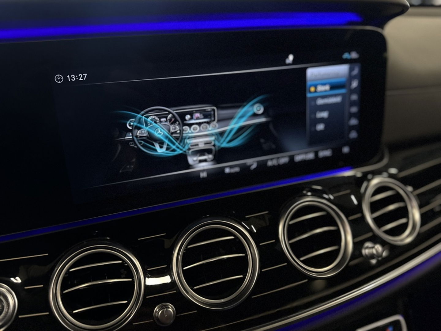 Mercedes-Benz E-Klasse Estate 400 334PK V6T 4Matic / Designo / alcantara / Burmester / 360°