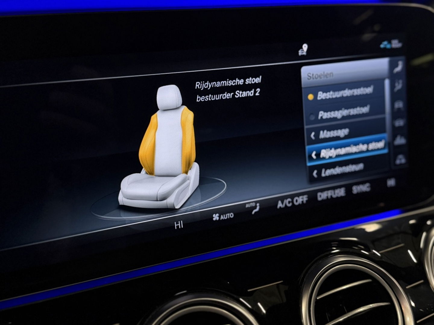 Mercedes-Benz E-Klasse Estate 400 334PK V6T 4Matic / Designo / alcantara / Burmester / 360°