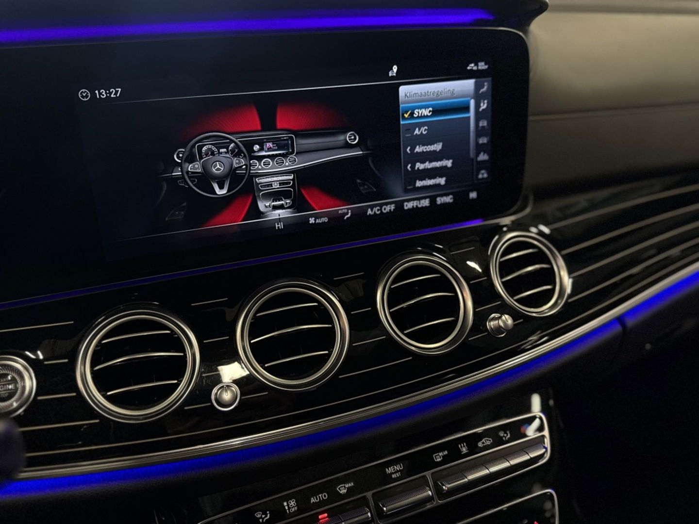 Mercedes-Benz E-Klasse Estate 400 334PK V6T 4Matic / Designo / alcantara / Burmester / 360°