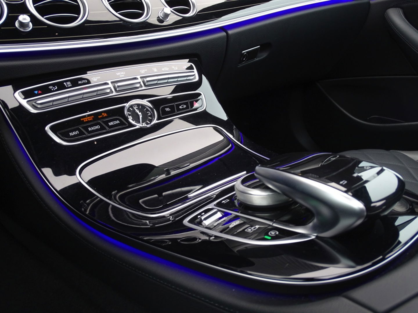 Mercedes-Benz E-Klasse Estate 400 334PK V6T 4Matic / Designo / alcantara / Burmester / 360°