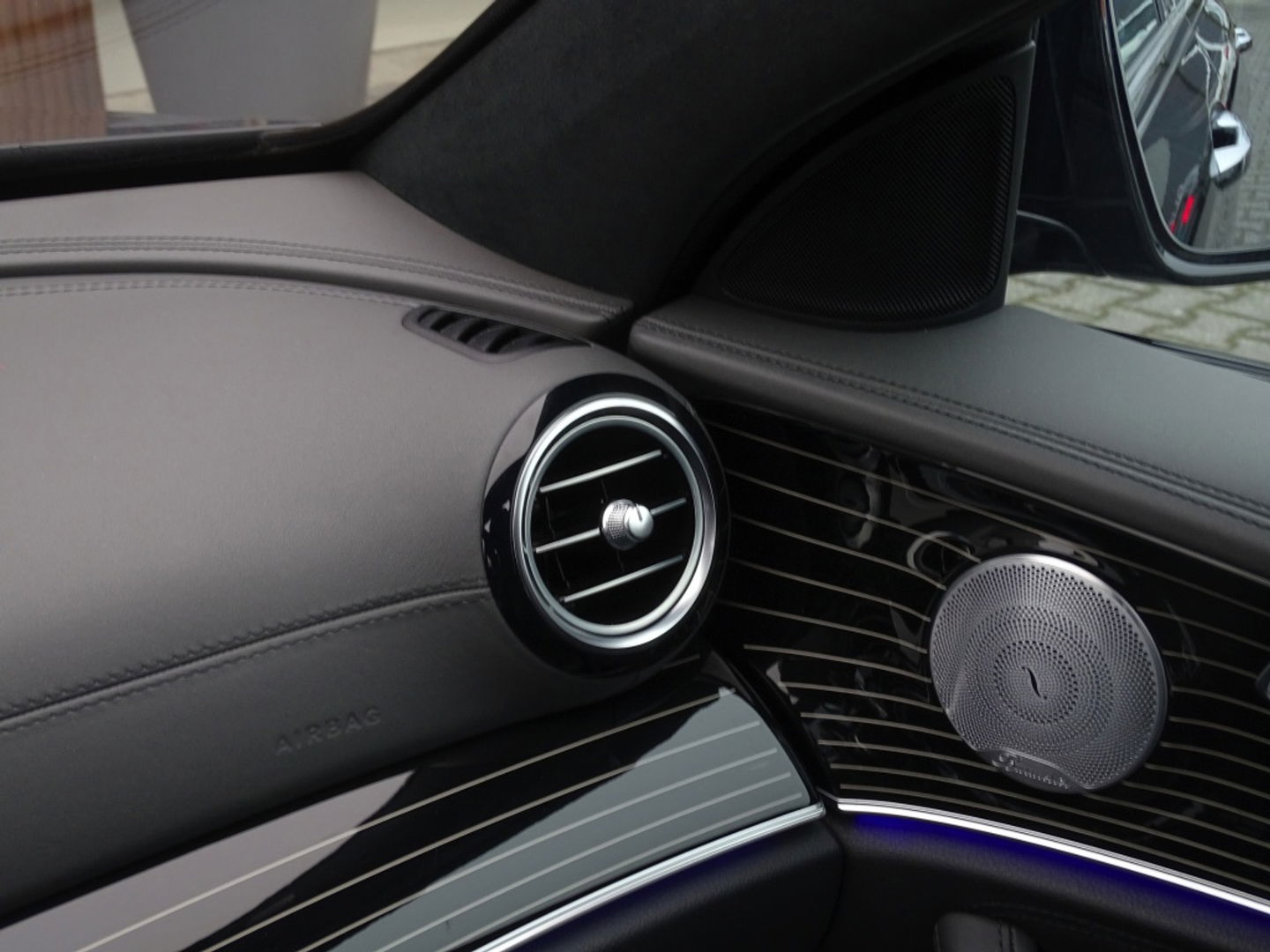 Mercedes-Benz E-Klasse Estate 400 334PK V6T 4Matic / Designo / alcantara / Burmester / 360°