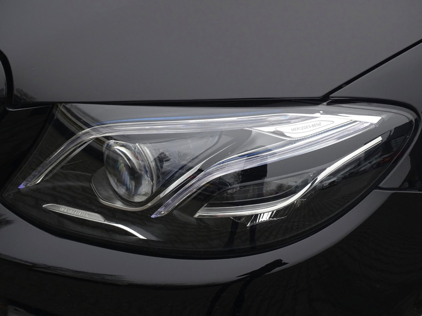 Mercedes-Benz E-Klasse Estate 400 334PK V6T 4Matic / Designo / alcantara / Burmester / 360°