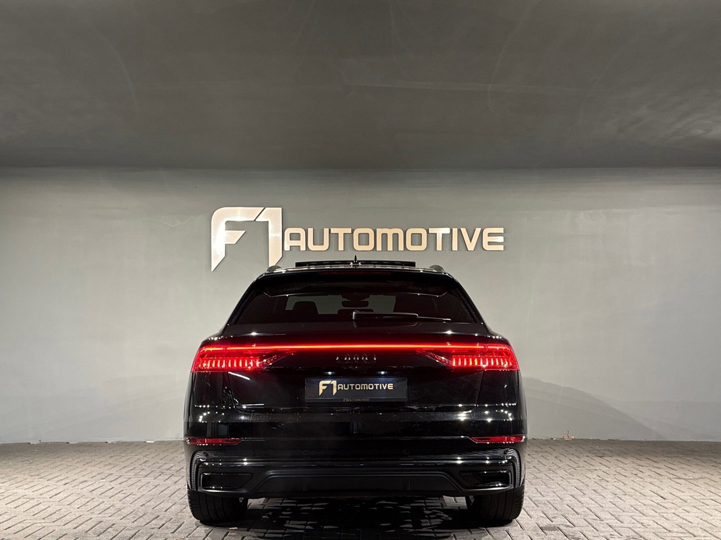 Audi Q8 55 TFSI quattro 3X S Line Pano|RS Seat|Trekhaak|BTW