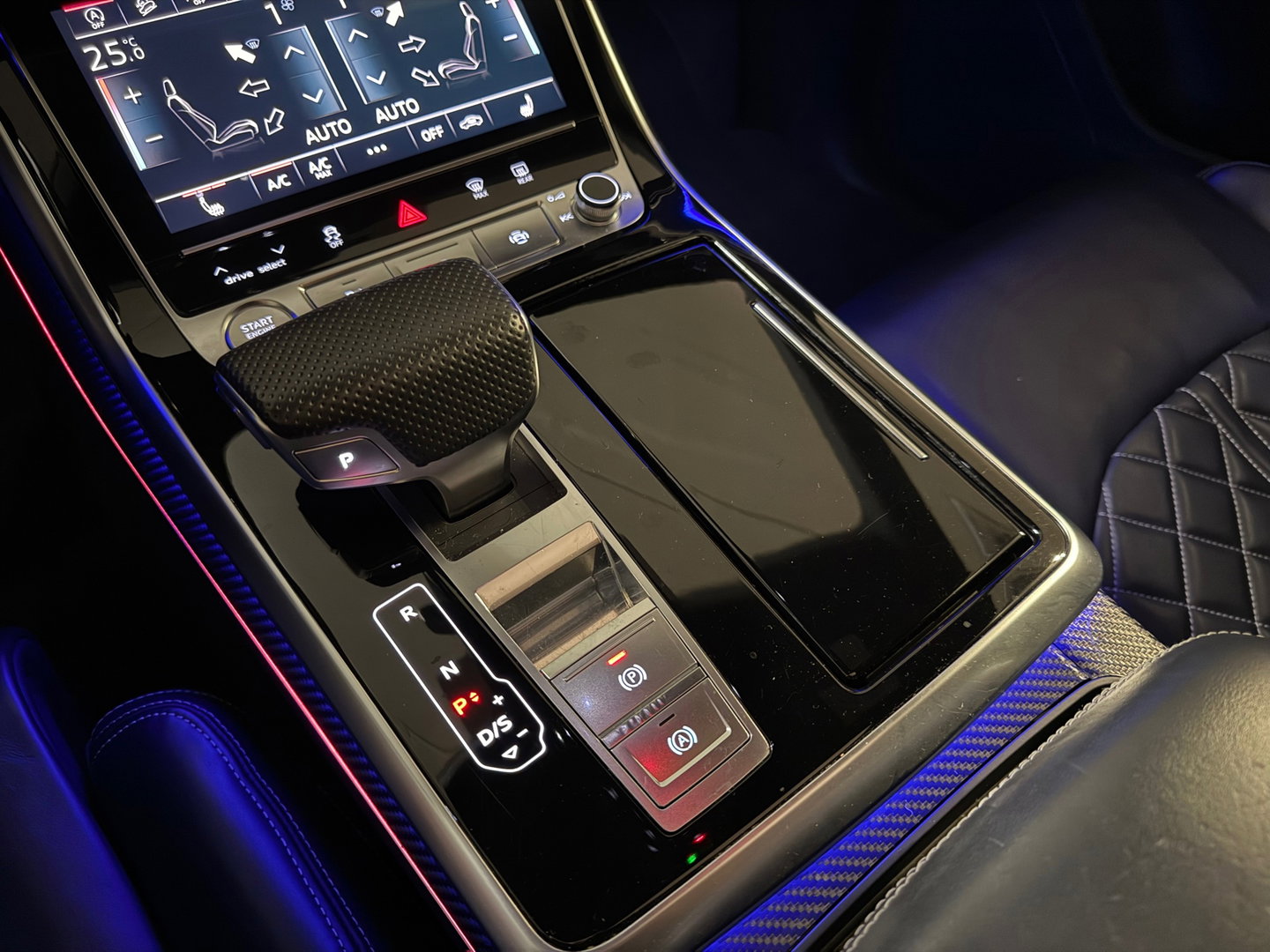 Audi Q8 55 TFSI quattro 3X S Line Pano|RS Seat|Trekhaak|BTW