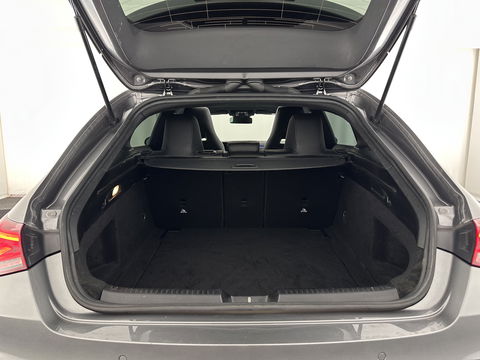 Mercedes-Benz CLA-Klasse Shooting Brake 180 AMG-Line Business Solution (INCL-BTW) *PANO | LEATHER-MICROFIBRE | FULL-LED | AMBIENTLIGHT | BLINDSPOT | HEATED-SPORTSEATS | WIDESCREEN-DIGICOCKPIT | DAB+ | NAVI-FULLMAP | CAMERA | PRIVACYGLASS | 18''ALU*