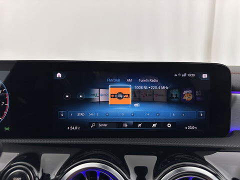 Mercedes-Benz CLA-Klasse Shooting Brake 180 AMG-Line Business Solution (INCL-BTW) *PANO | LEATHER-MICROFIBRE | FULL-LED | AMBIENTLIGHT | BLINDSPOT | HEATED-SPORTSEATS | WIDESCREEN-DIGICOCKPIT | DAB+ | NAVI-FULLMAP | CAMERA | PRIVACYGLASS | 18''ALU*